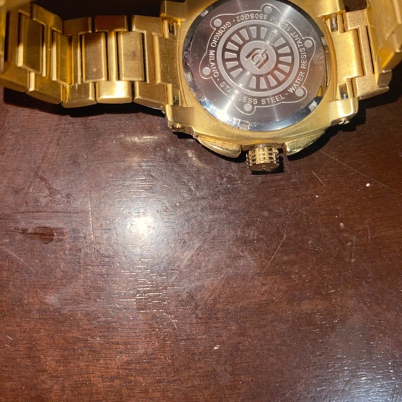 Watch - Picture 2 of 4